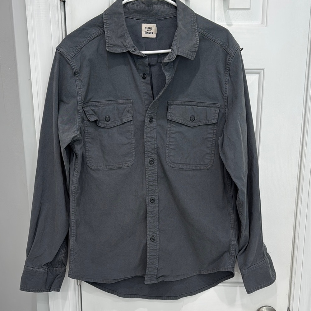 Flint and Tinder Men's Gray Casual Button Down Shirt